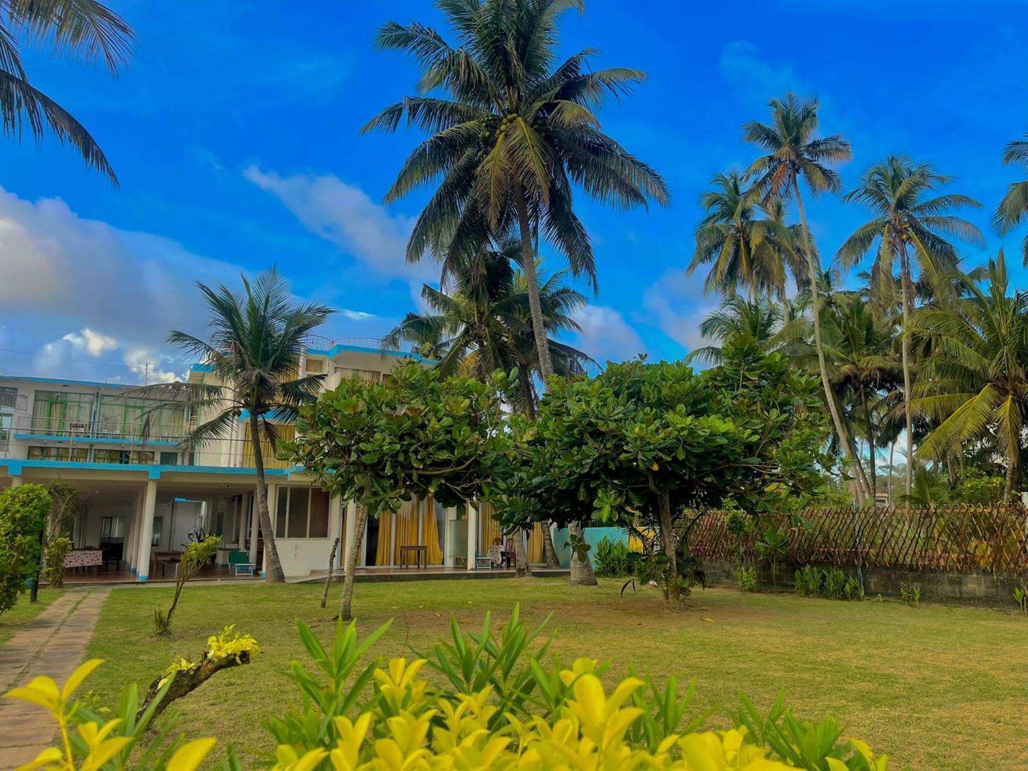 Amaya Beach Hotel Dikwella 外观 照片