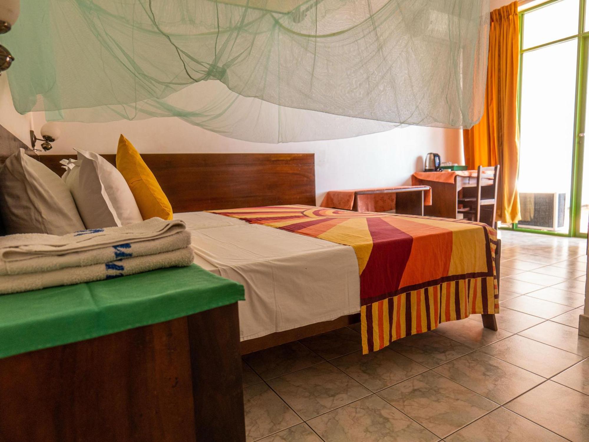 Amaya Beach Hotel Dikwella 外观 照片